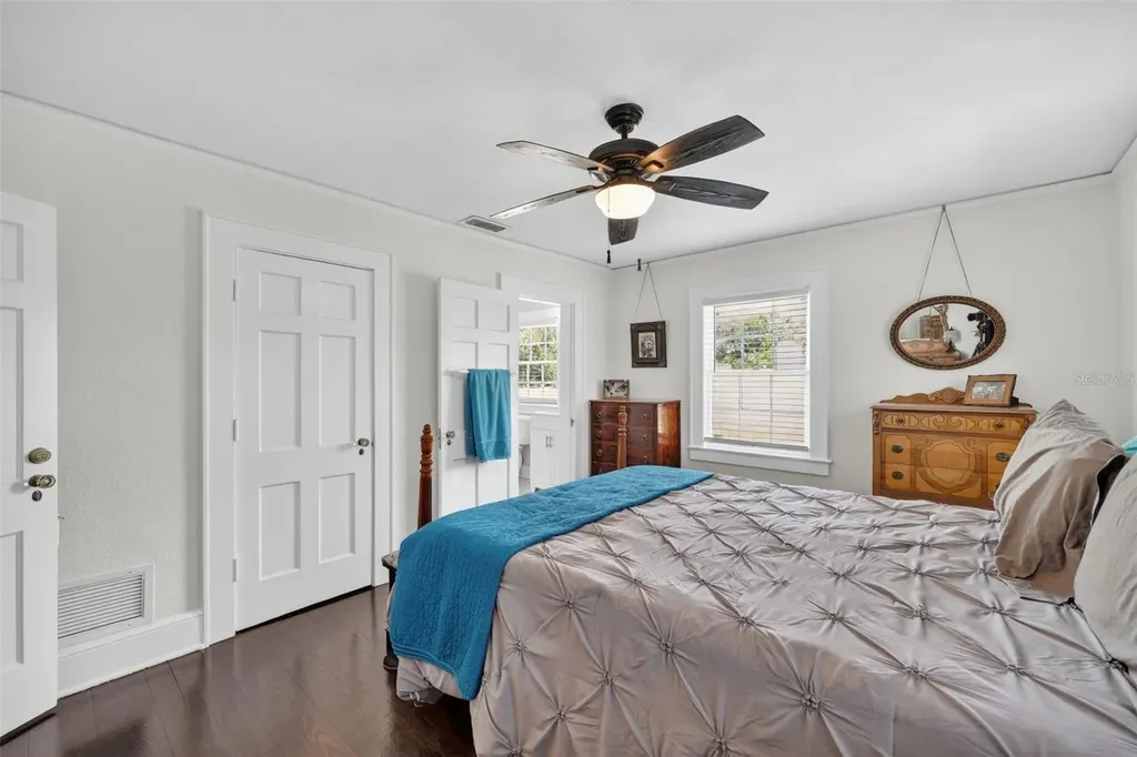 320 N Betty Lane Clearwater FL 33755