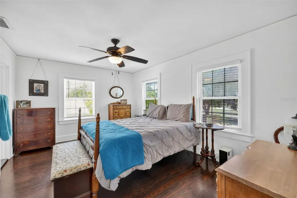 320 N Betty Lane Clearwater FL 33755