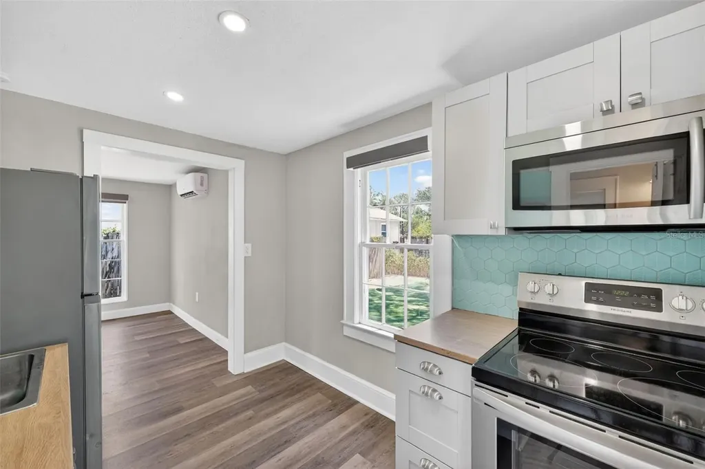 320 N Betty Lane Clearwater FL 33755