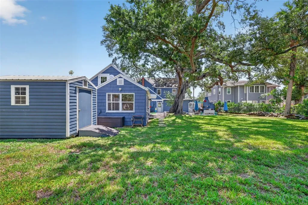 320 N Betty Lane Clearwater FL 33755
