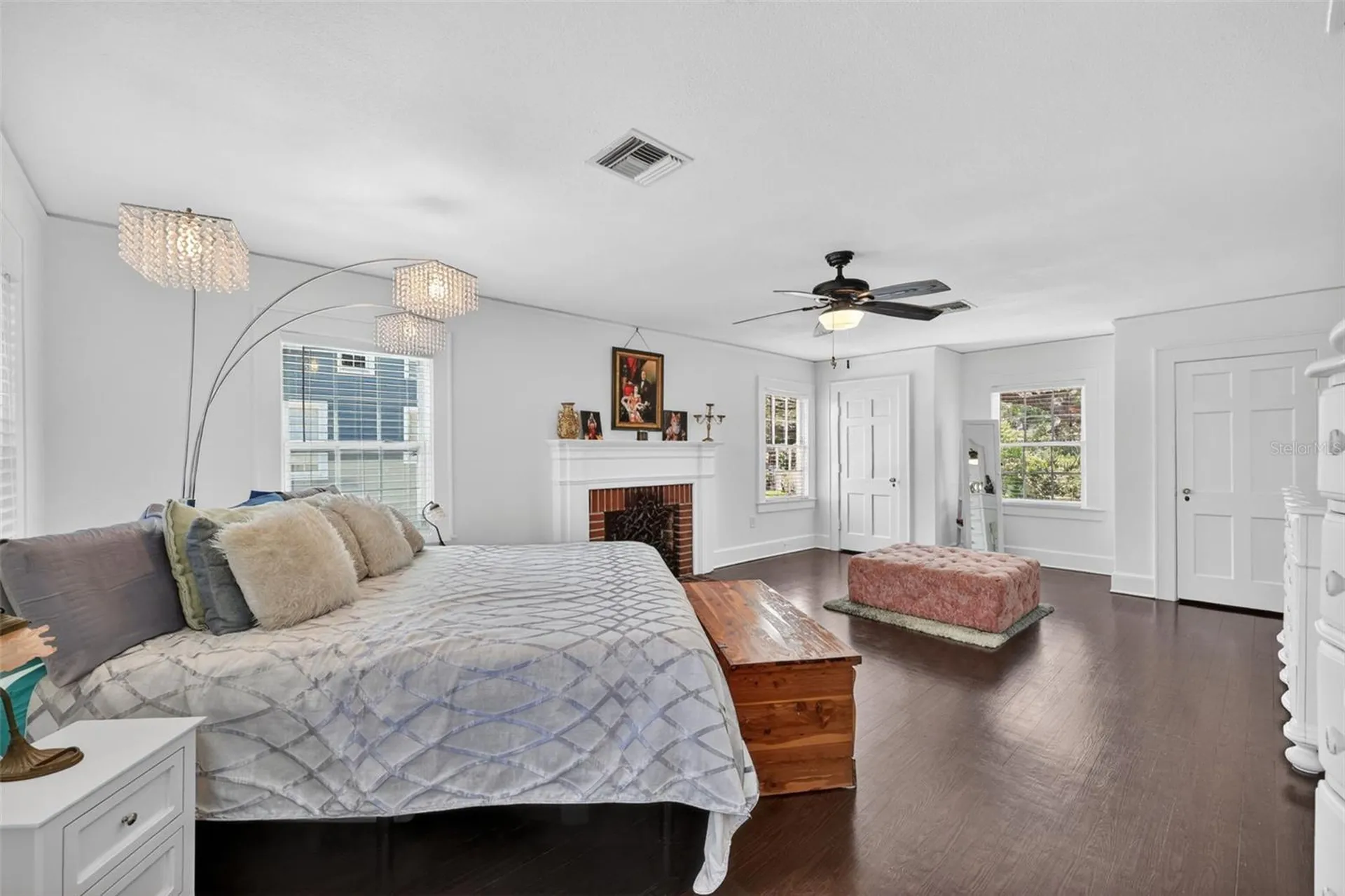320 N Betty Lane Clearwater FL 33755