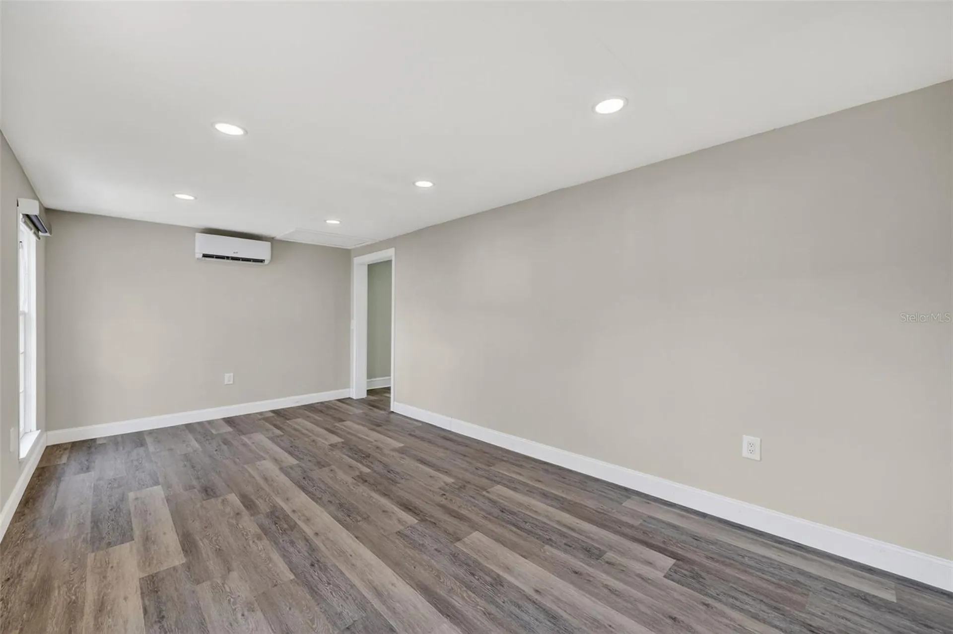 320 N Betty Lane Clearwater FL 33755