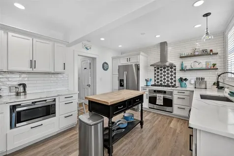 320 N Betty Lane Clearwater FL 33755