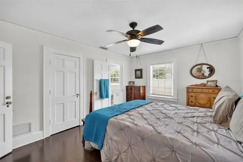 320 N Betty Lane Clearwater FL 33755