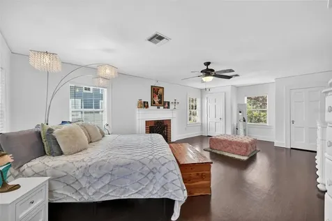 320 N Betty Lane Clearwater FL 33755