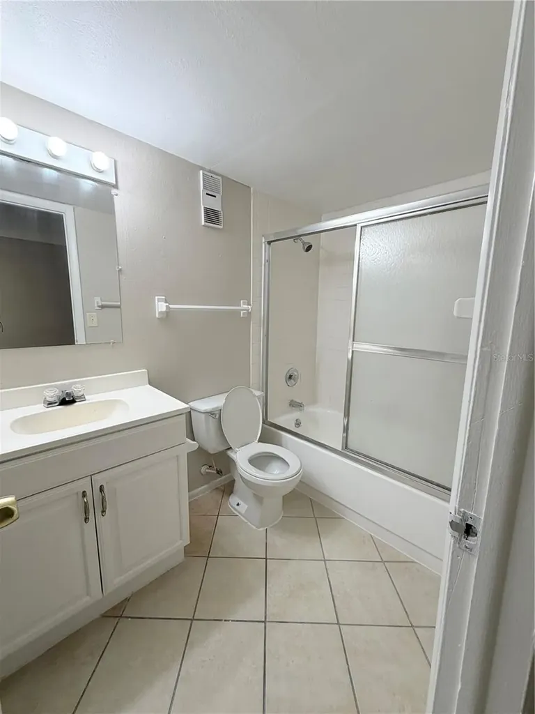 908 Lake Destiny Road Altamonte Springs FL 32714
