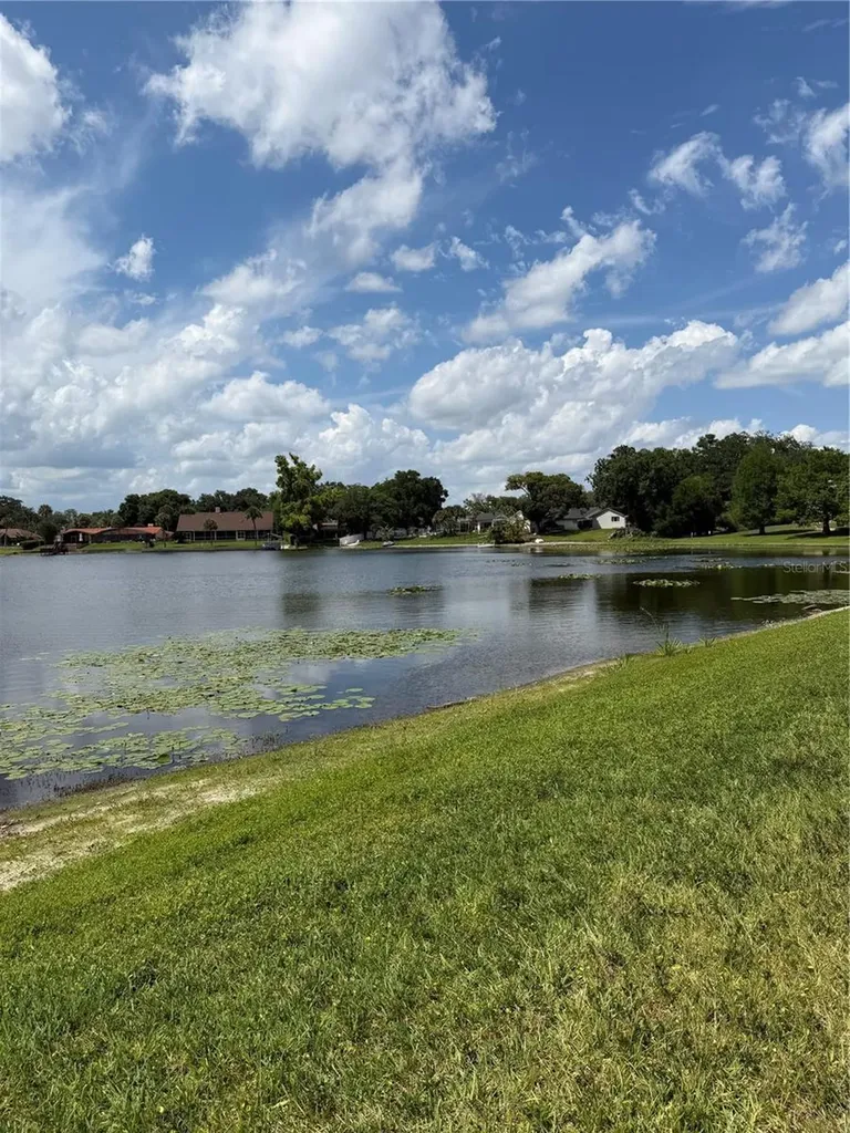 908 Lake Destiny Road Altamonte Springs FL 32714