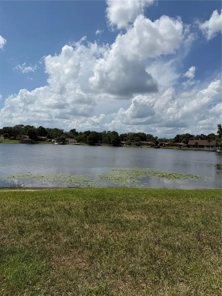 908 Lake Destiny Road Altamonte Springs FL 32714