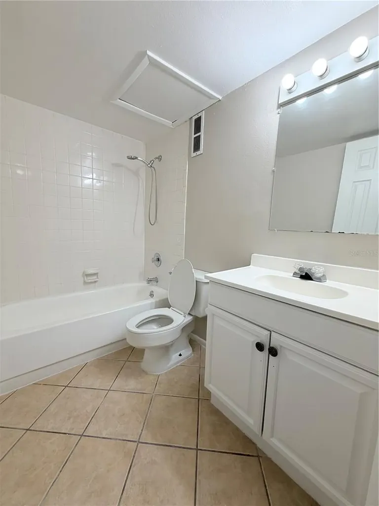 908 Lake Destiny Road Altamonte Springs FL 32714