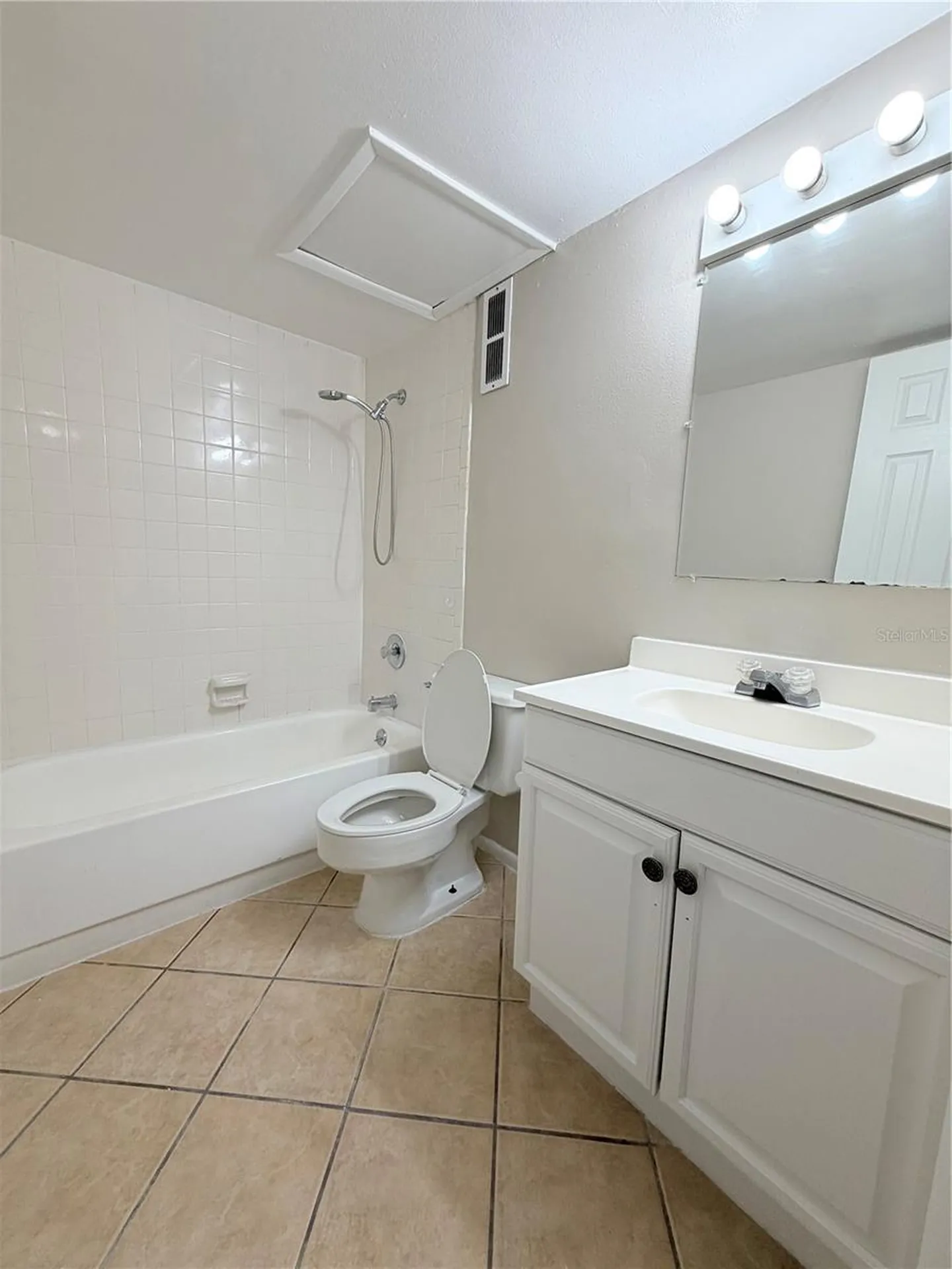908 Lake Destiny Road Altamonte Springs FL 32714