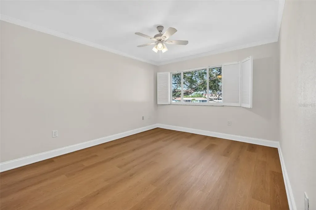 6497 Cape Hatteras Way NE St Petersburg FL 33702