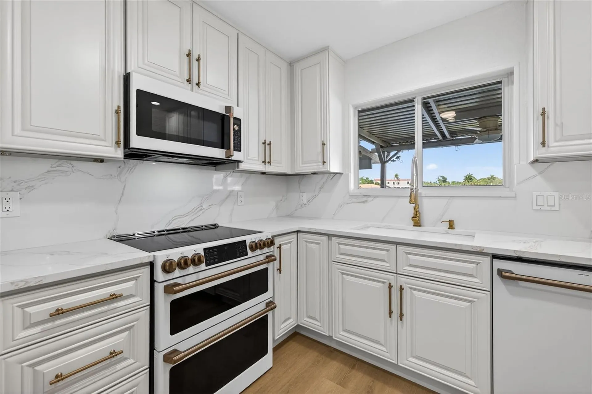 6497 Cape Hatteras Way NE St Petersburg FL 33702