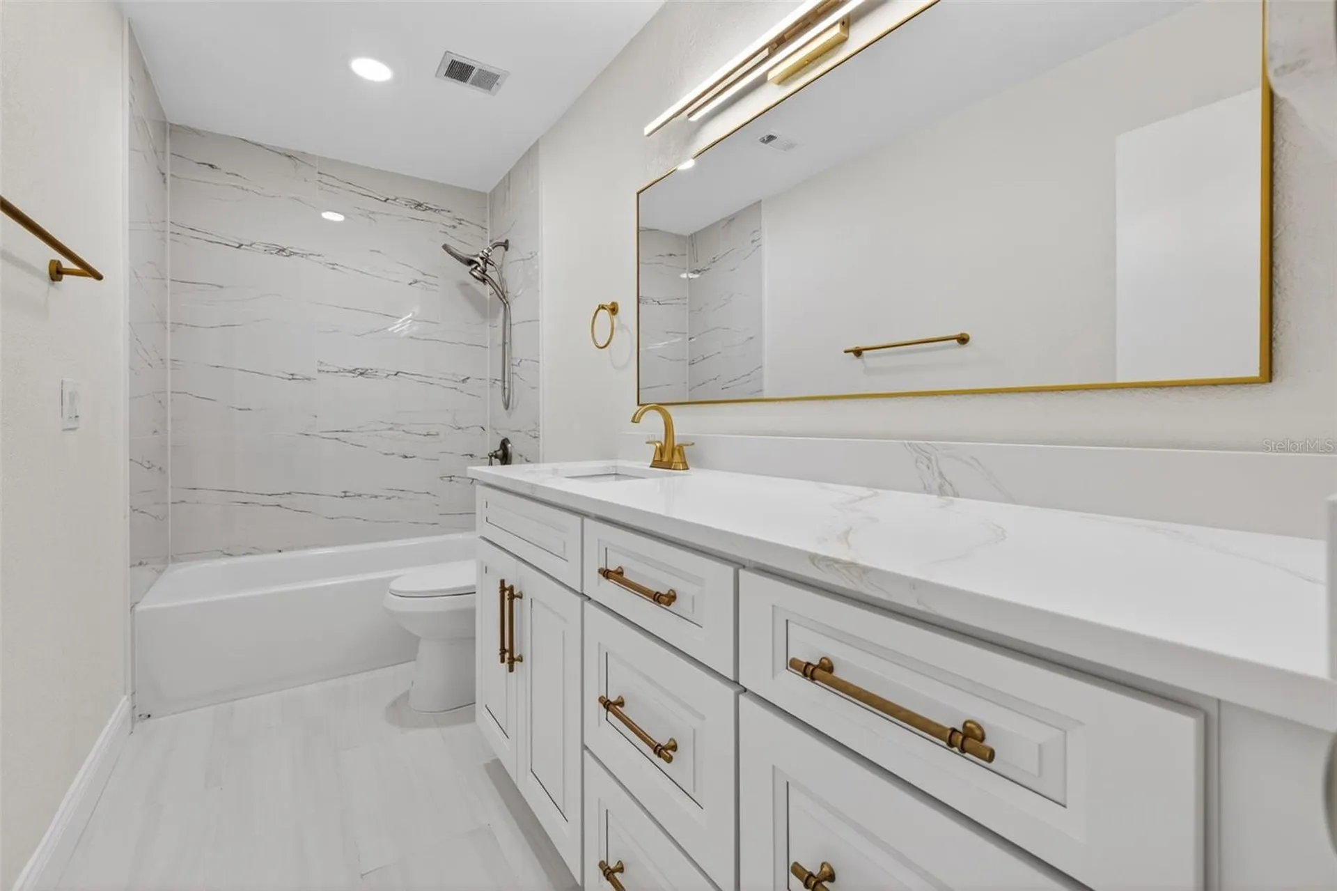 6497 Cape Hatteras Way NE St Petersburg FL 33702