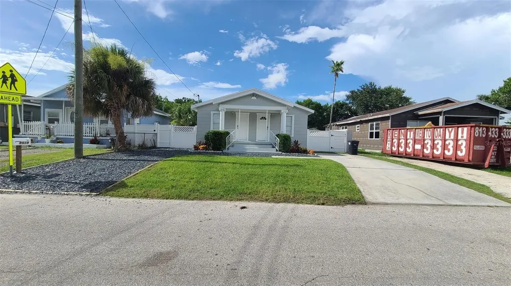 2519 W Walnut Tampa FL 33607
