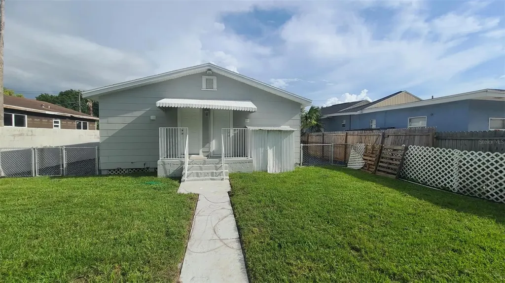 2519 W Walnut Tampa FL 33607