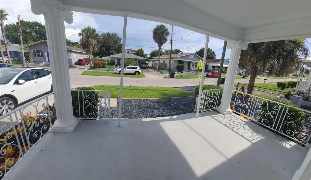 2519 W Walnut Tampa FL 33607