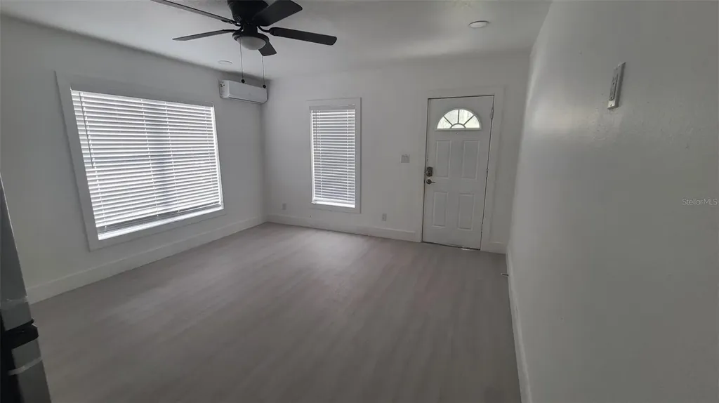 2519 W Walnut Tampa FL 33607