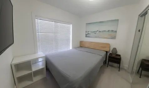 2519 W Walnut Tampa FL 33607