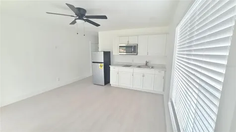2519 W Walnut Tampa FL 33607