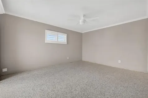 1276 37th Avenue NE St Petersburg FL 33704