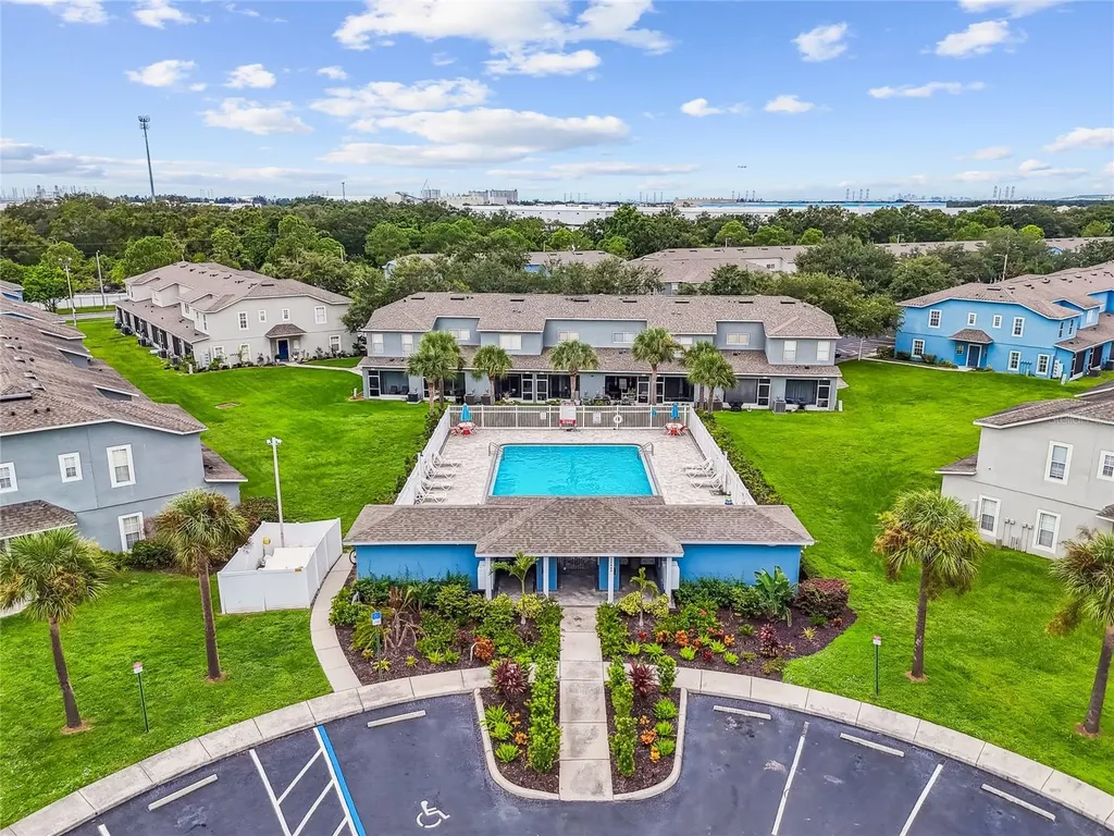 6705 Lake Rochester Lane Gibsonton FL 33534