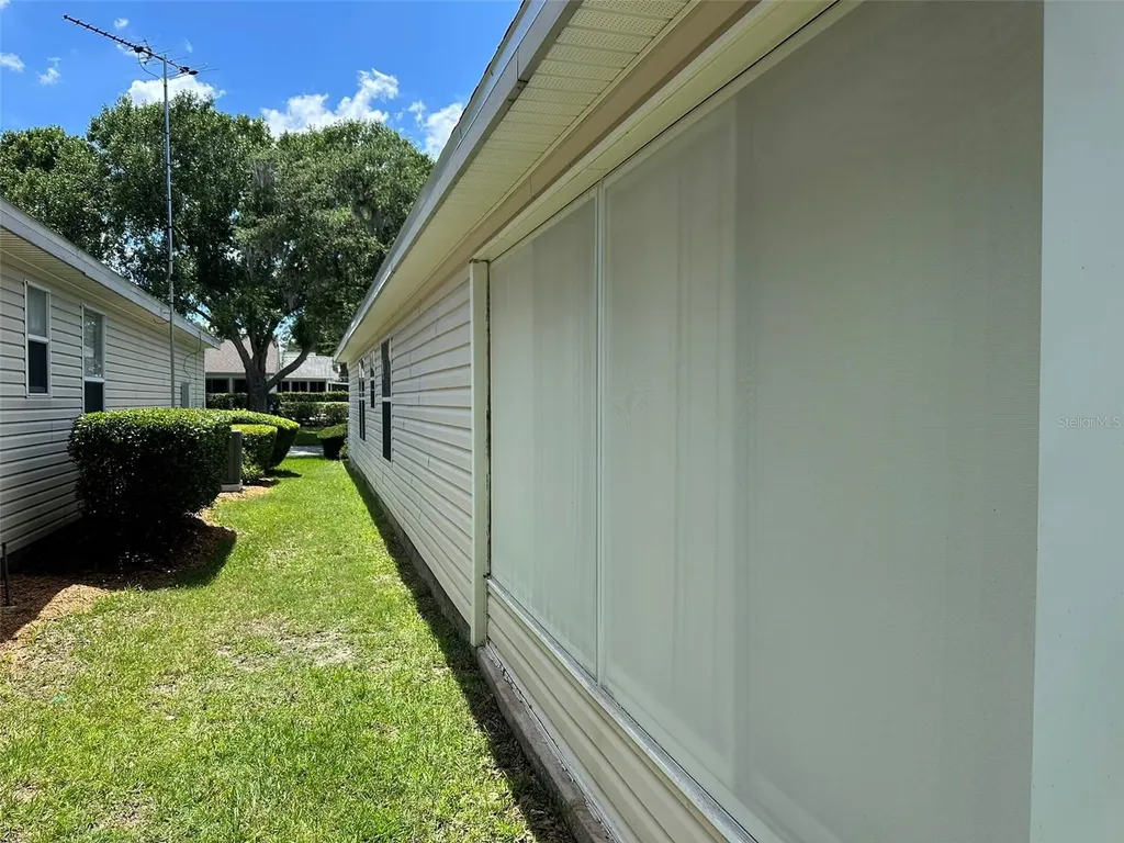 25335 Cranes Roost Circle Leesburg FL 34748