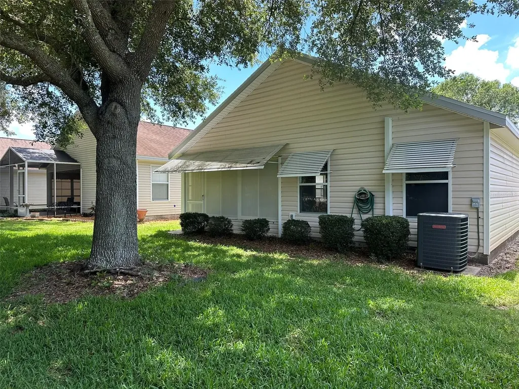 25335 Cranes Roost Circle Leesburg FL 34748