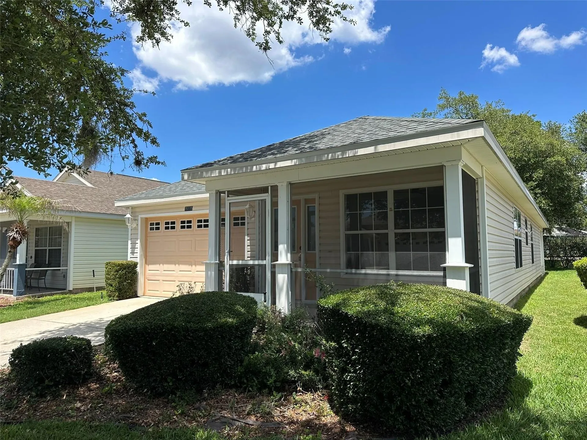 25335 Cranes Roost Circle Leesburg FL 34748