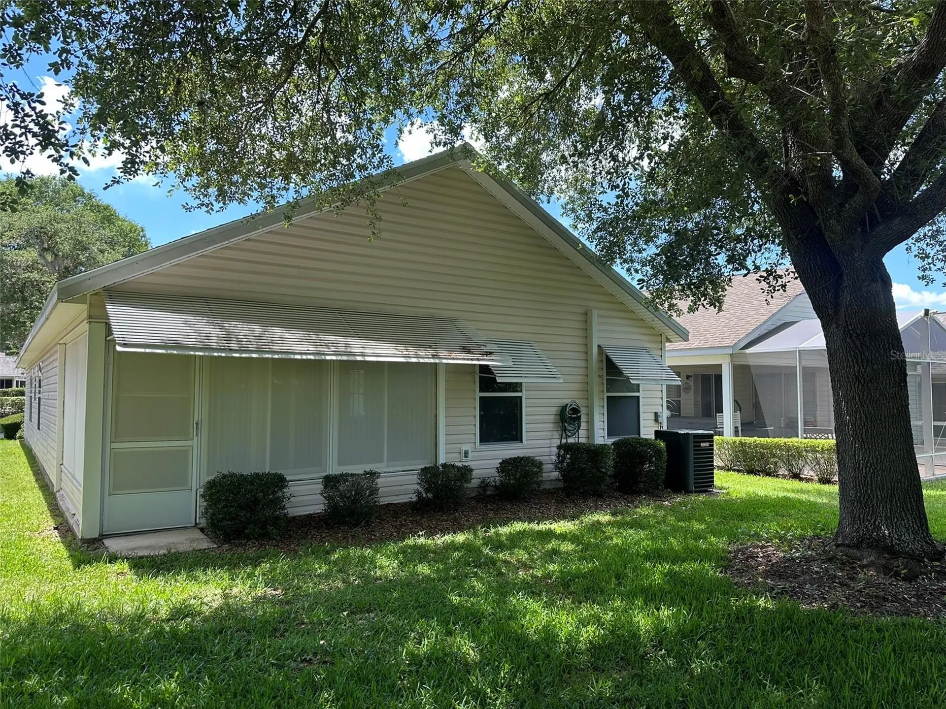 25335 Cranes Roost Circle Leesburg FL 34748