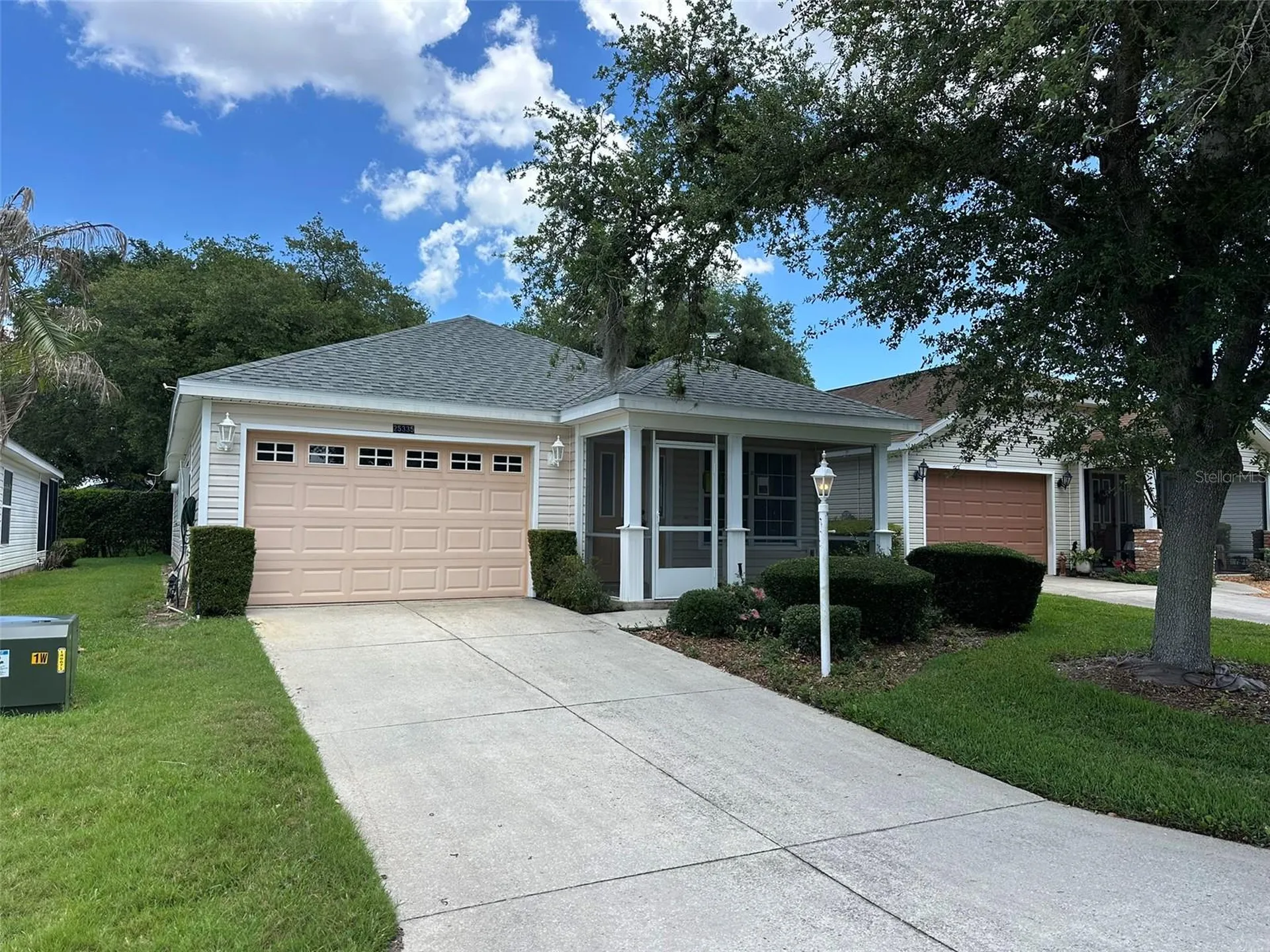 25335 Cranes Roost Circle Leesburg FL 34748