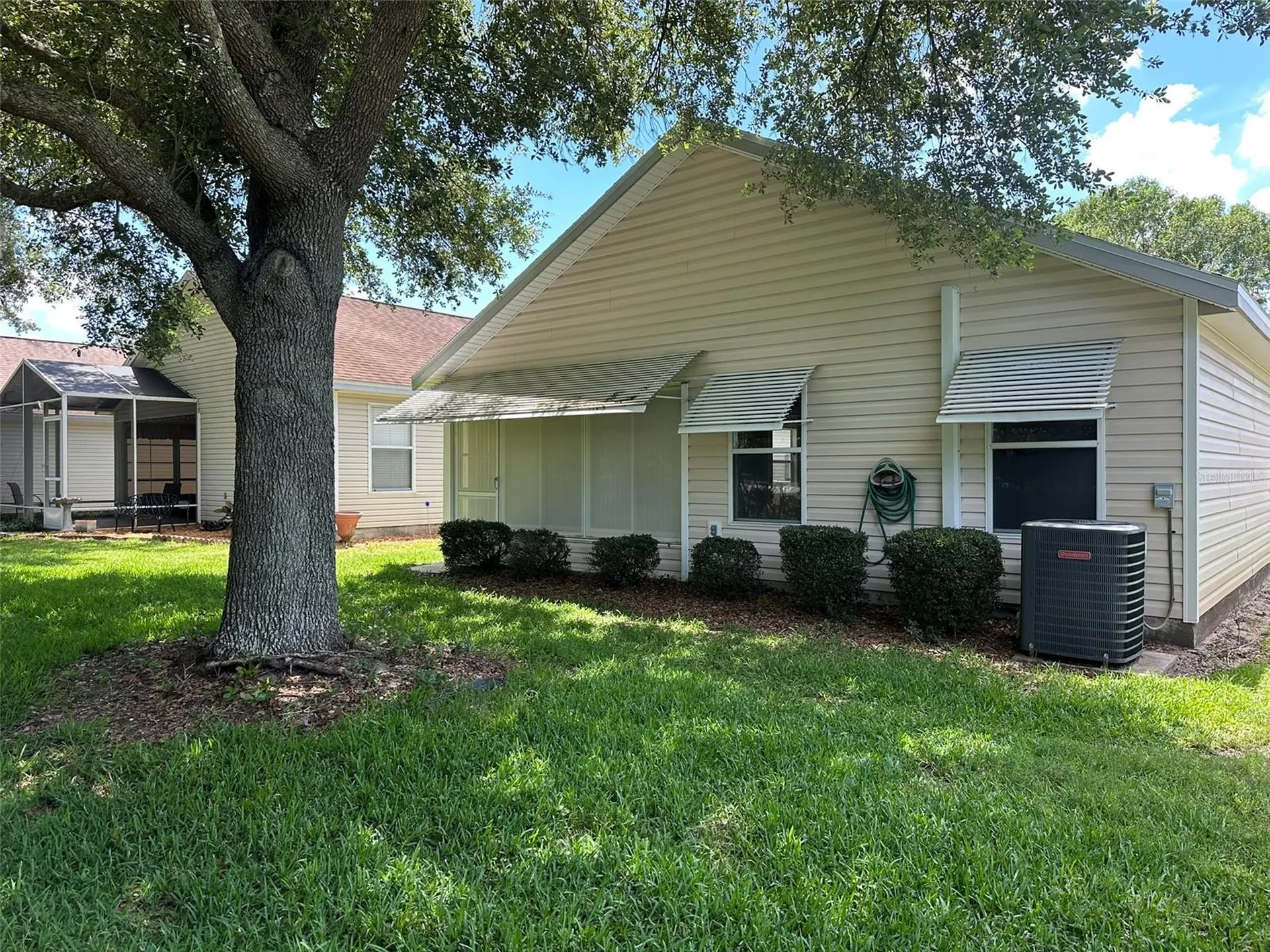 25335 Cranes Roost Circle Leesburg FL 34748