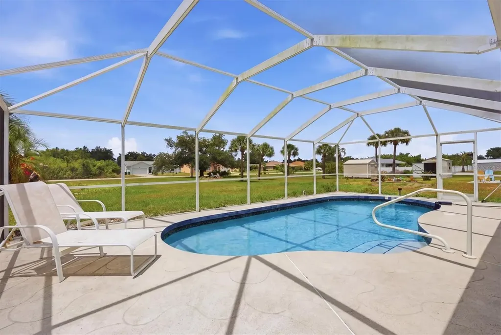 11074 Greenway Avenue Englewood FL 34224