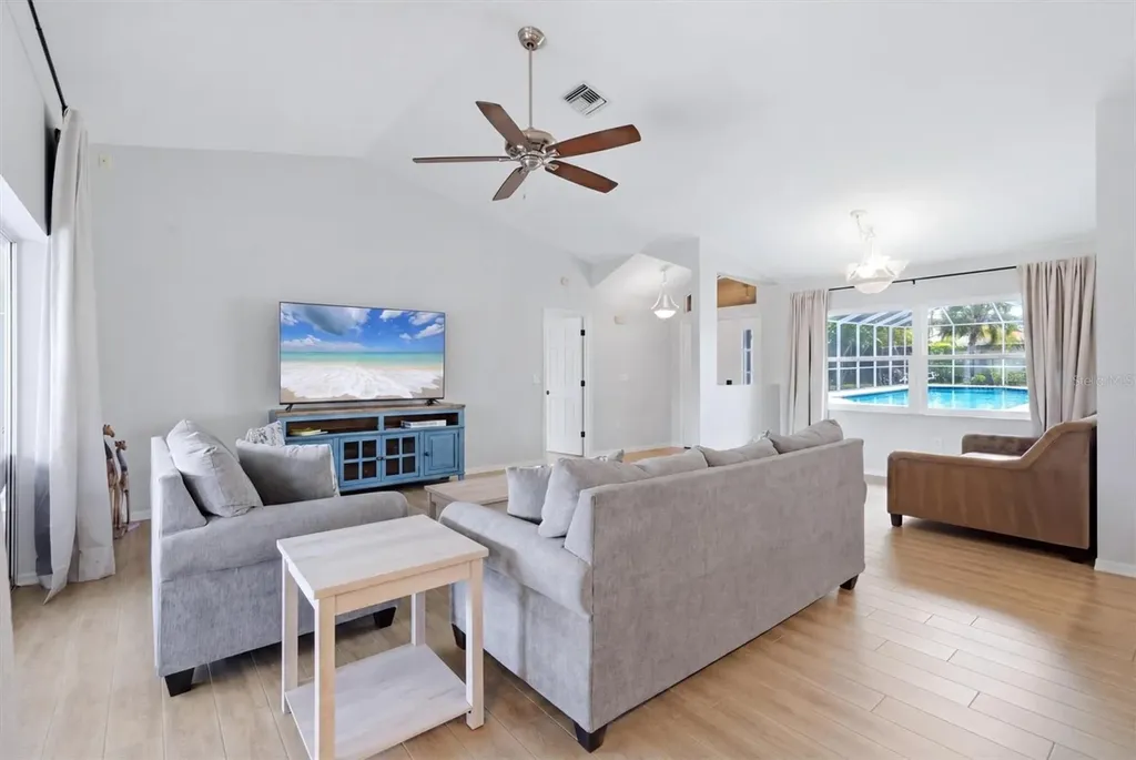 11074 Greenway Avenue Englewood FL 34224