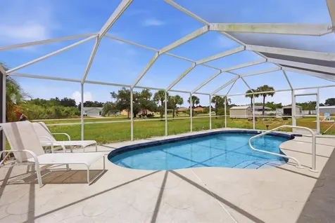 11074 Greenway Avenue Englewood FL 34224