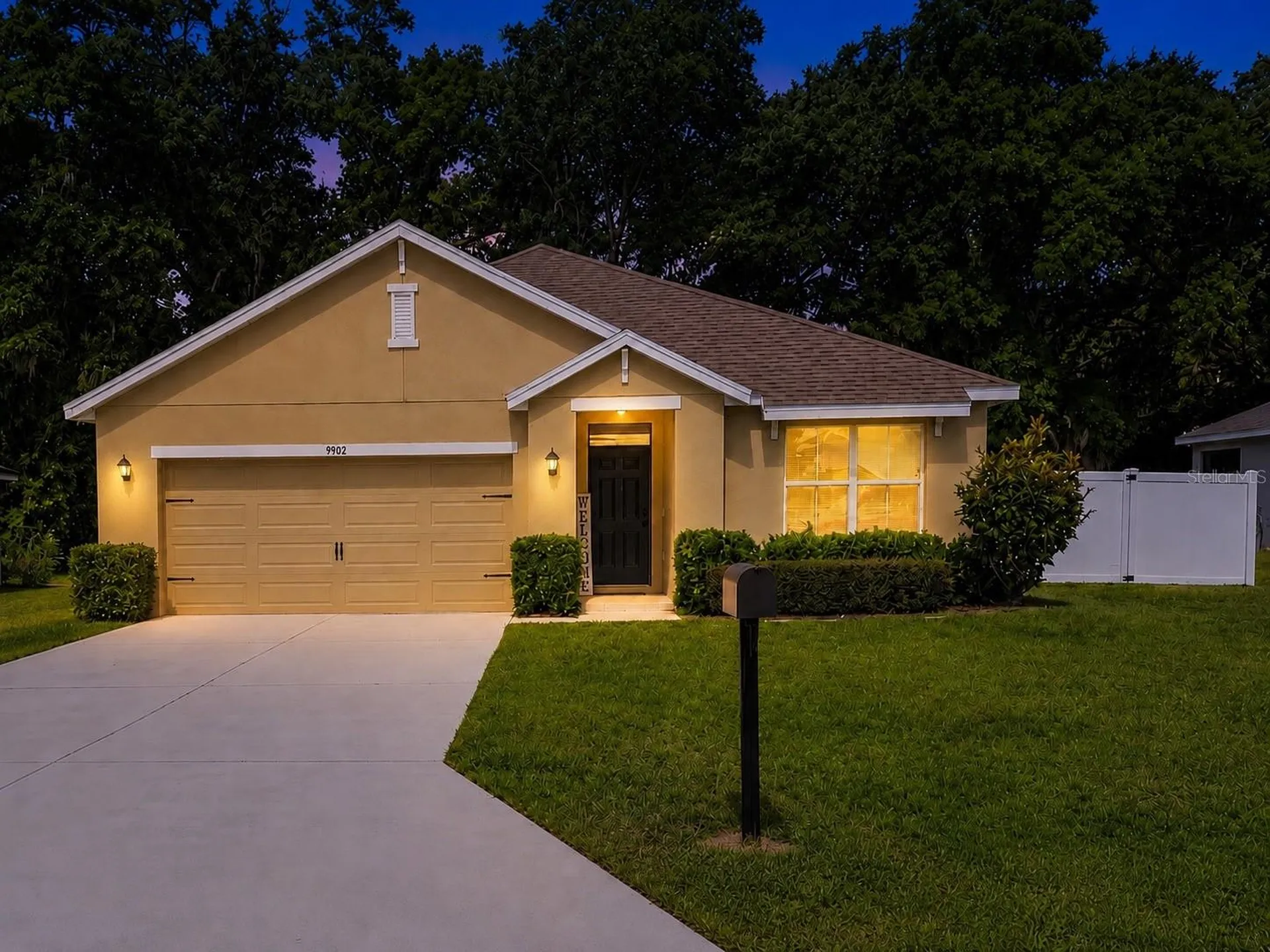 9902 SE 37th Terrace Belleview FL 34420