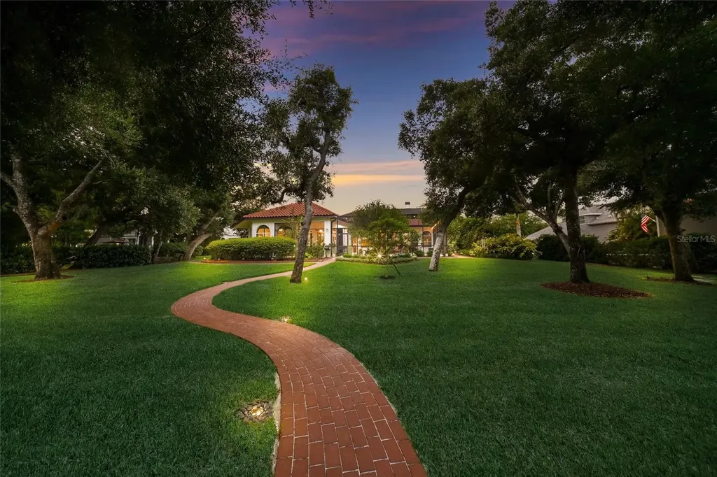 6919 Pine Valley Street Bradenton FL 34202