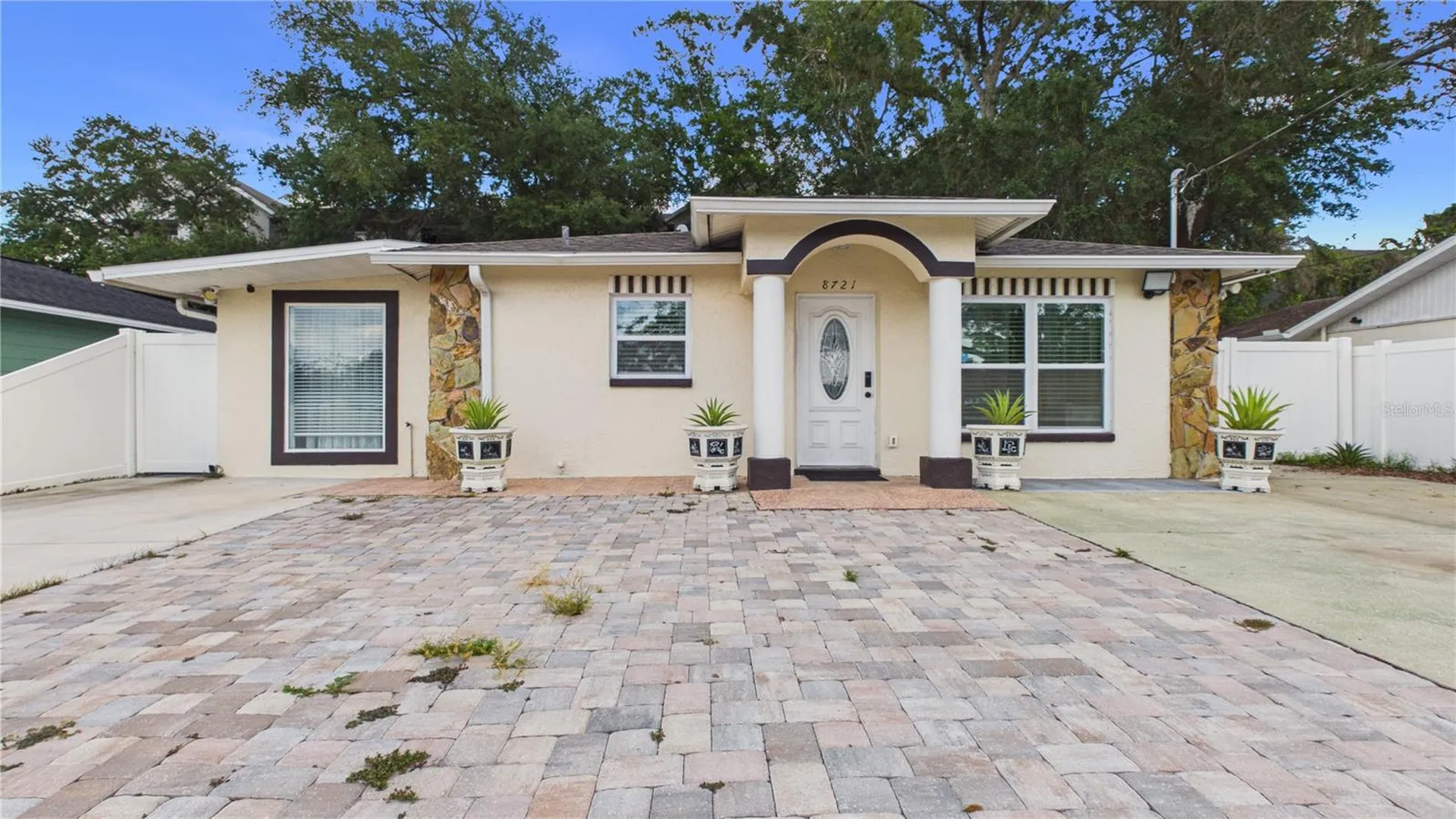 8721 N Orangeview Avenue Tampa FL 33617