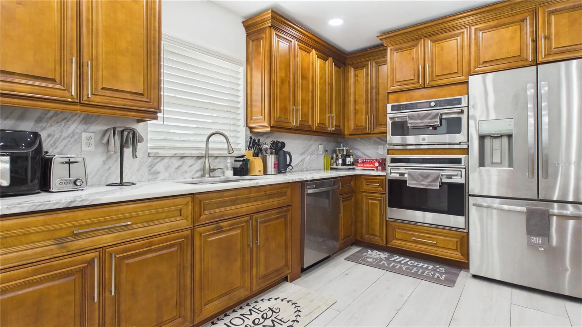 8721 N Orangeview Avenue Tampa FL 33617