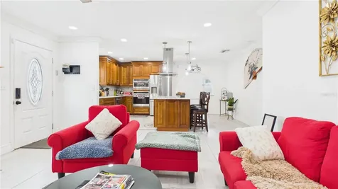 8721 N Orangeview Avenue Tampa FL 33617