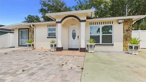 8721 N Orangeview Avenue Tampa FL 33617