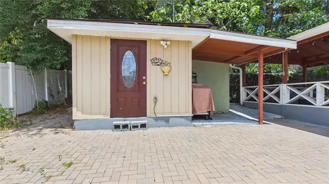 8721 N Orangeview Avenue Tampa FL 33617