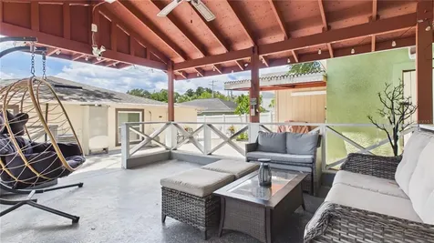 8721 N Orangeview Avenue Tampa FL 33617