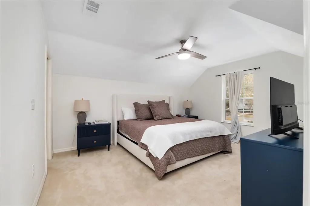 11121 NW 15th Place Gainesville FL 32606