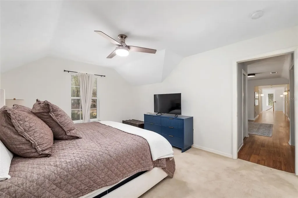 11121 NW 15th Place Gainesville FL 32606