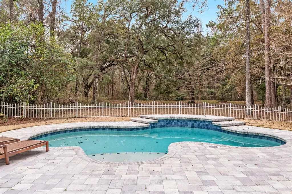 11121 NW 15th Place Gainesville FL 32606