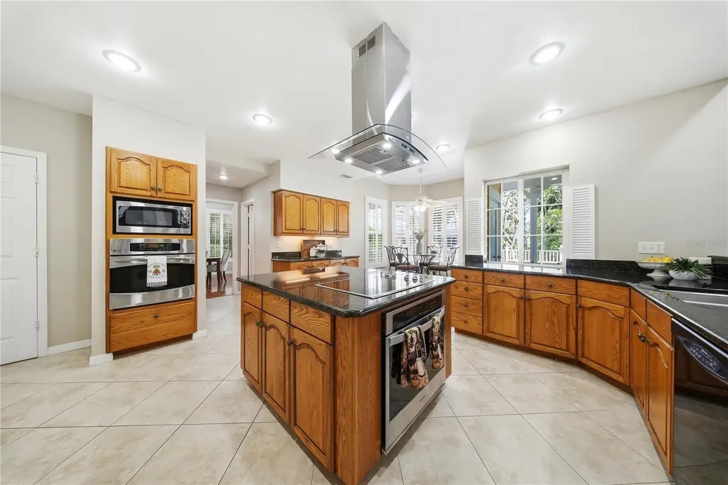 833 Marco Drive NE St Petersburg FL 33702