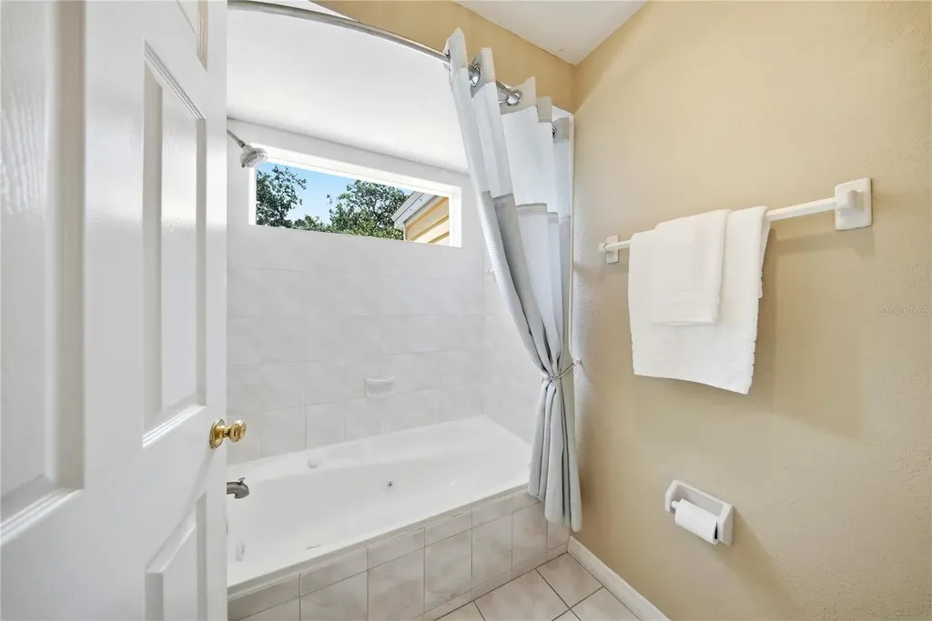 833 Marco Drive NE St Petersburg FL 33702