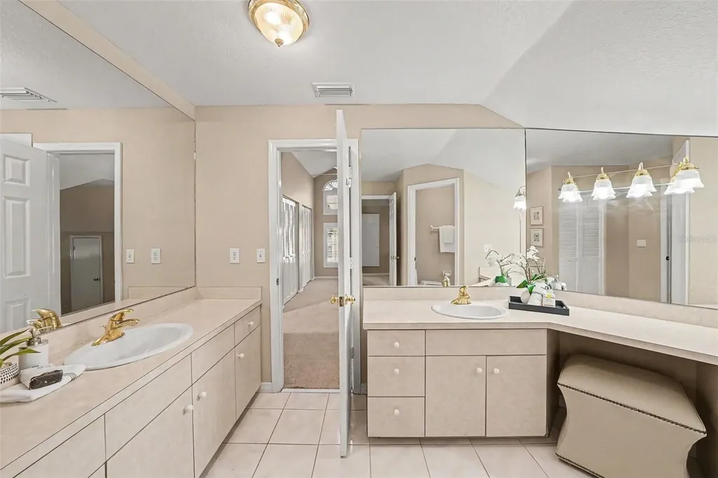 833 Marco Drive NE St Petersburg FL 33702
