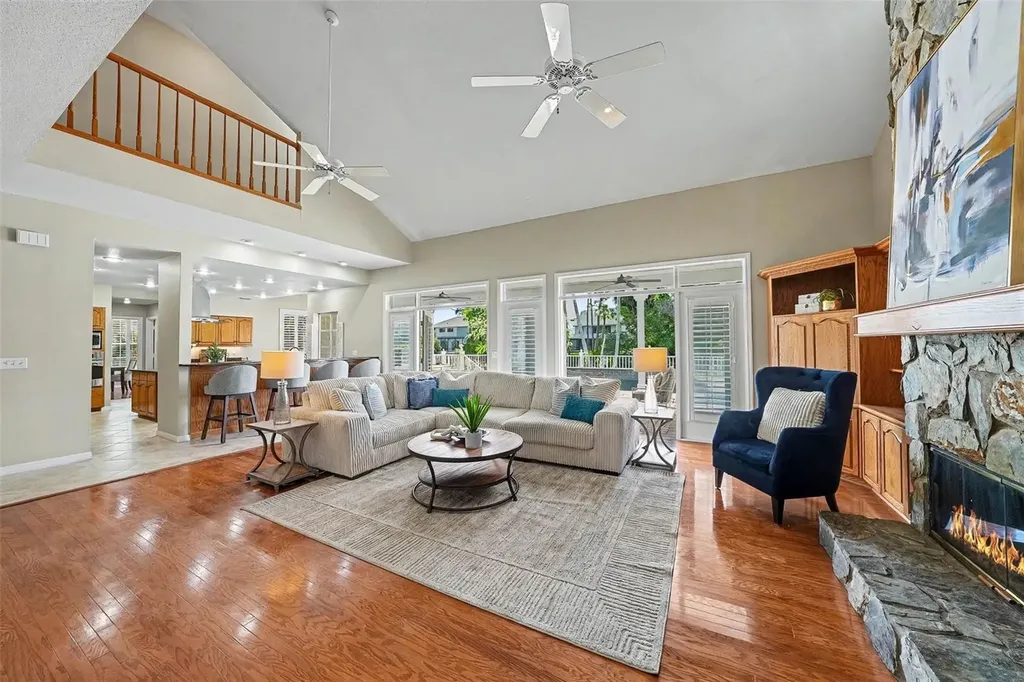833 Marco Drive NE St Petersburg FL 33702