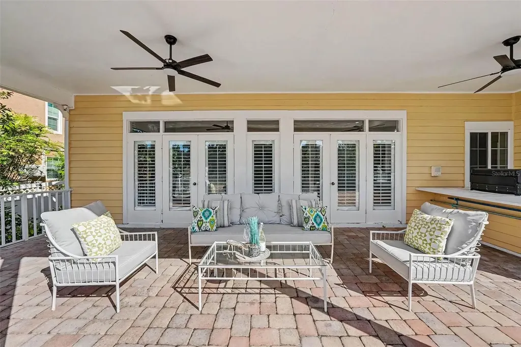 833 Marco Drive NE St Petersburg FL 33702